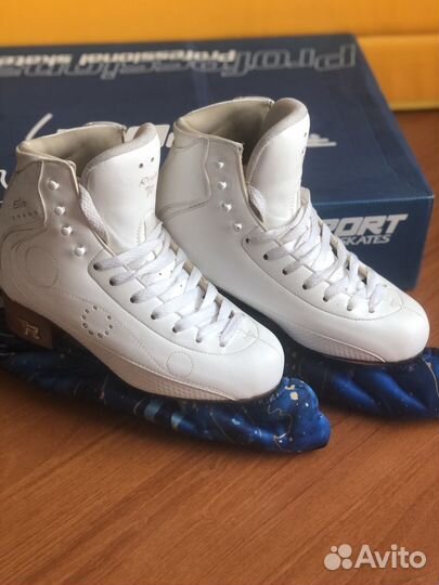 Коньки для фигурного катания