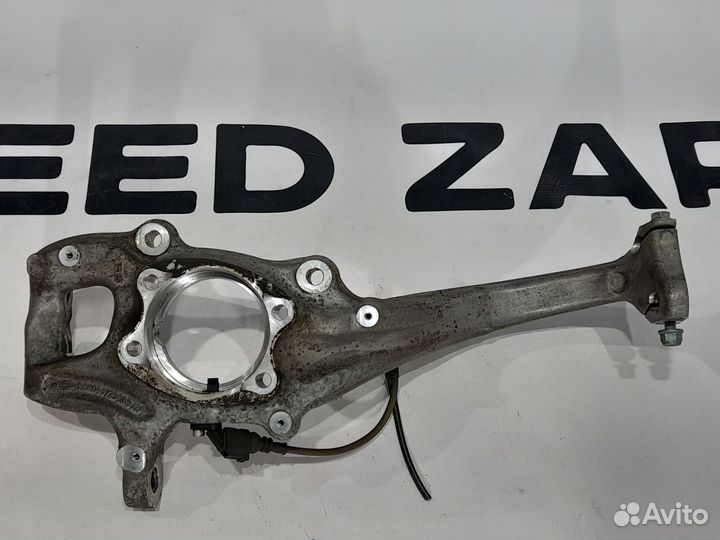 Передний правый поворотный кулак Audi A4 B8