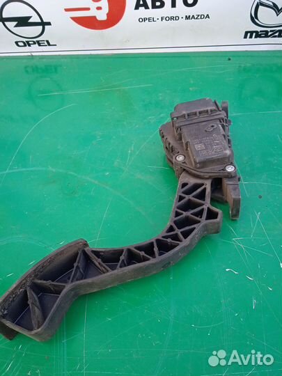 Педаль газа Ford Focus 2