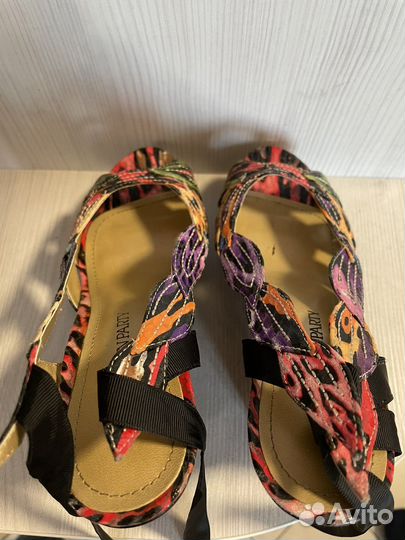 Босоножки 38