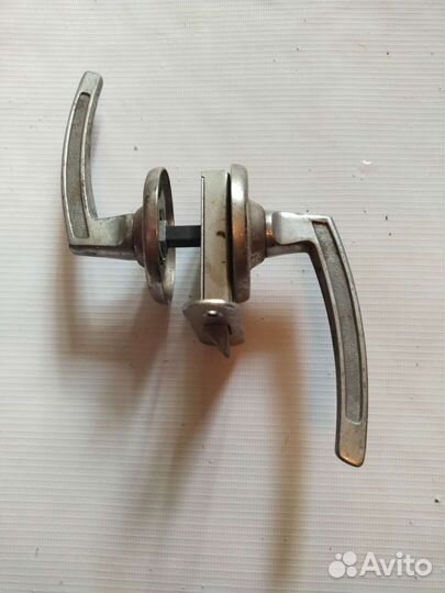 Замки дверные межкомнатные