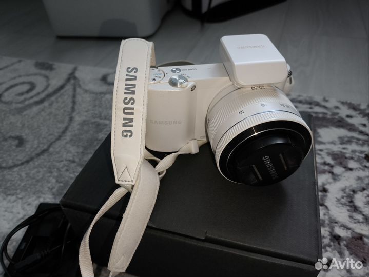 SMART camera Samsung NX10000