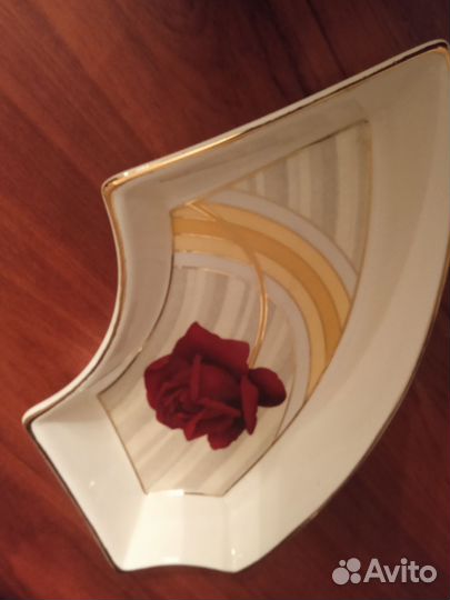 Менажница на вращающейся подставке