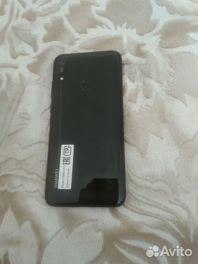 HUAWEI Y6 (2019), 2/32 ГБ