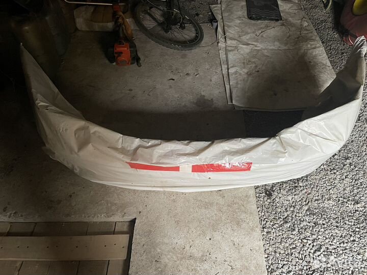 Бампер задний на toyota corolla 150