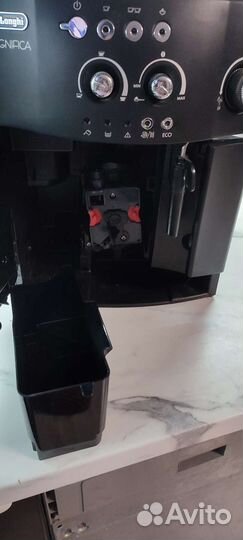 Кофемашина delonghi