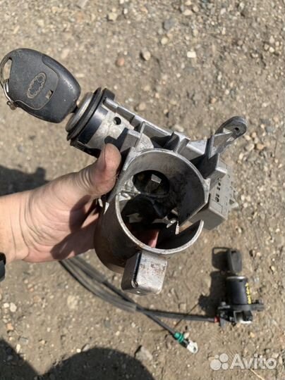 Замок зажигания Ford Fusion
