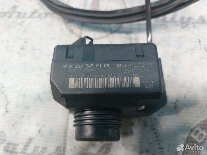 Замок зажигания Mercedes-Benz C-Class W204 271.950