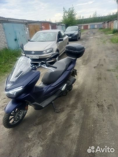 Продам Скутер Vento PCX-200cc