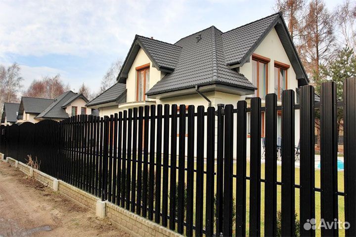 Забор евроштакетник купить