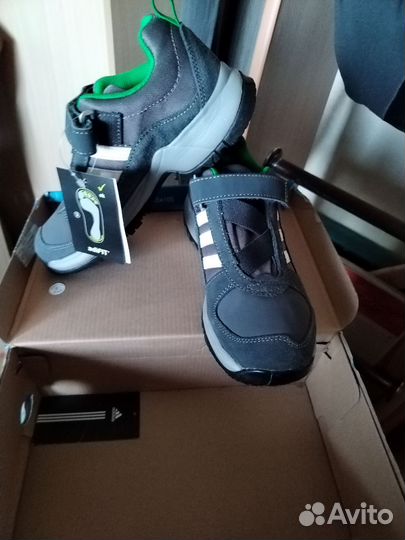 Кроссовки adidas мужские оригинальные, размер 35