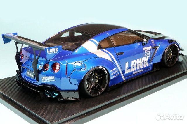 Nissan GT-R R35 Ignition 1:18