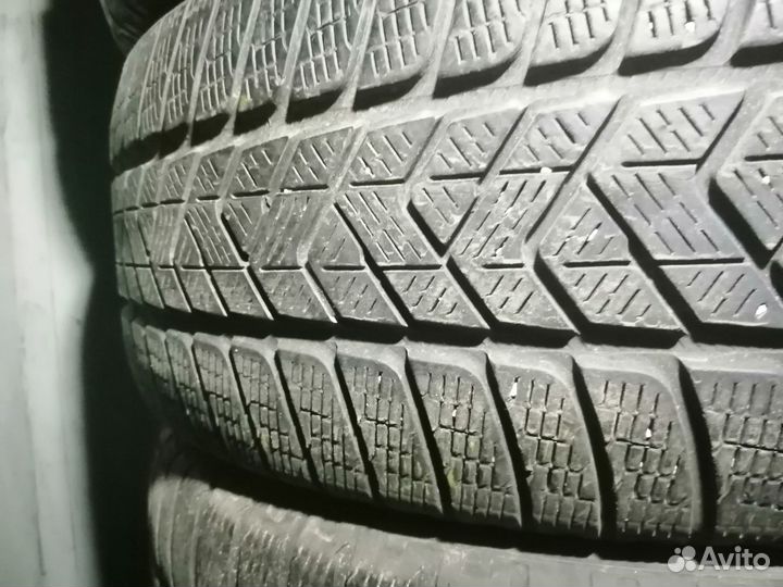 Pirelli Scorpion Winter 235/60 R18
