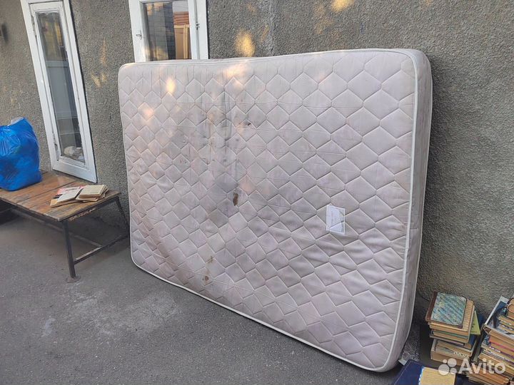 Матрас 140х200 бу