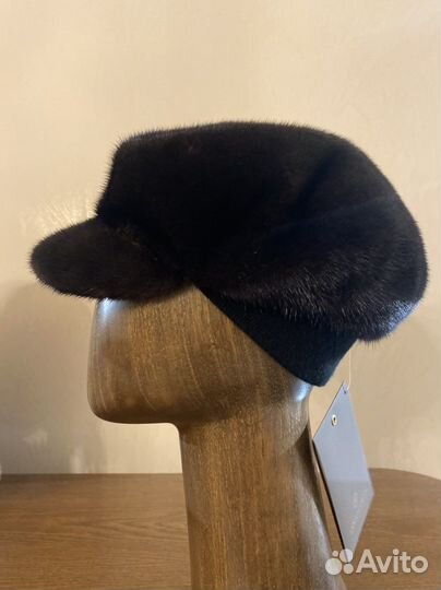 Кепка меховая женская