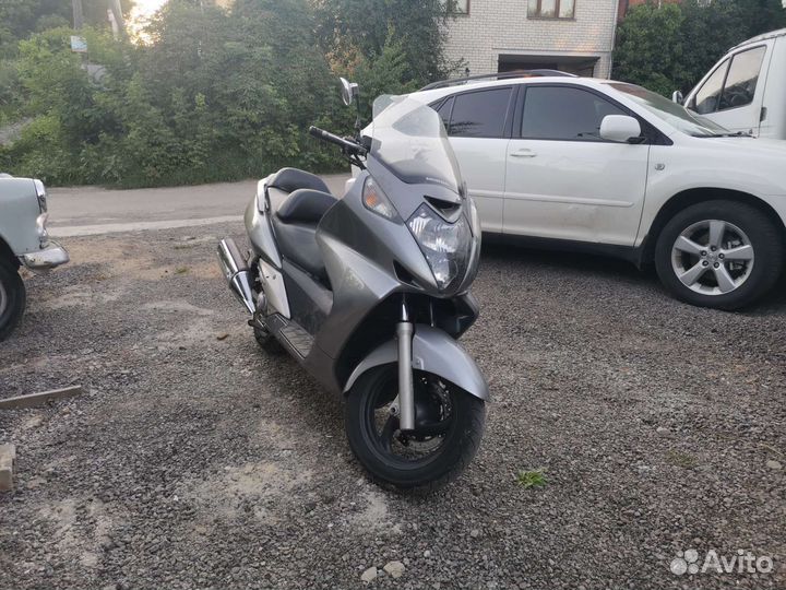 Honda silver wing 600