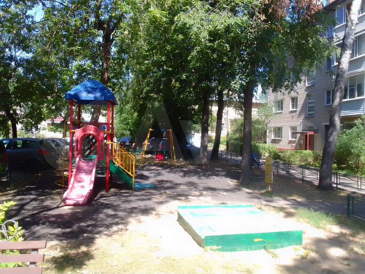 2-к. квартира, 40,7 м², 1/4 эт.