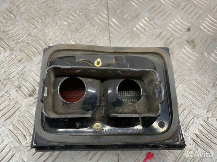 Фонарь правый в крышку багажника Лада (ваз) 2112