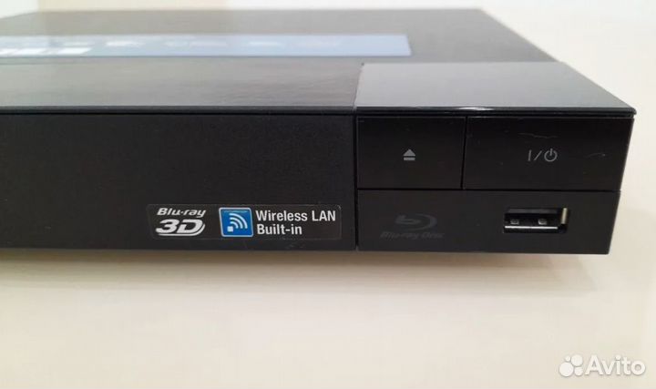 Малогабаритный Blu-Ray плеер Sony BDP-S5500 WI-FI