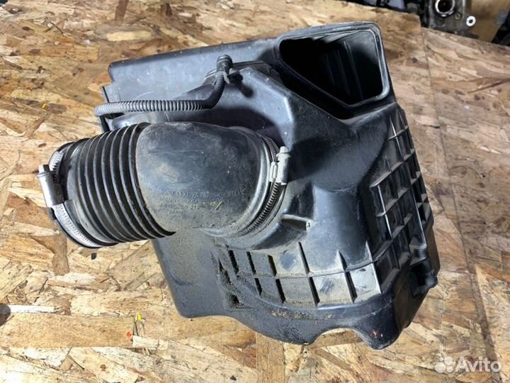 Корпус воздушного фильтра Bmw 3 E90 седан N46B20BA