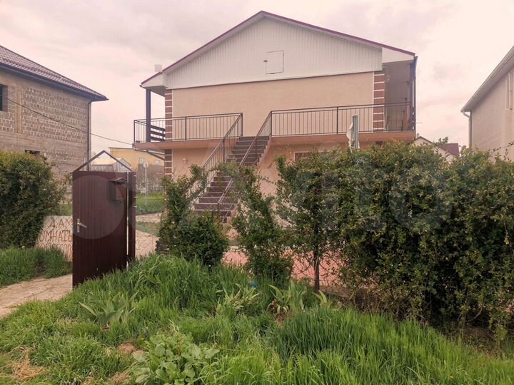 Комната 15 м² в > 9-к., 2/2 эт.