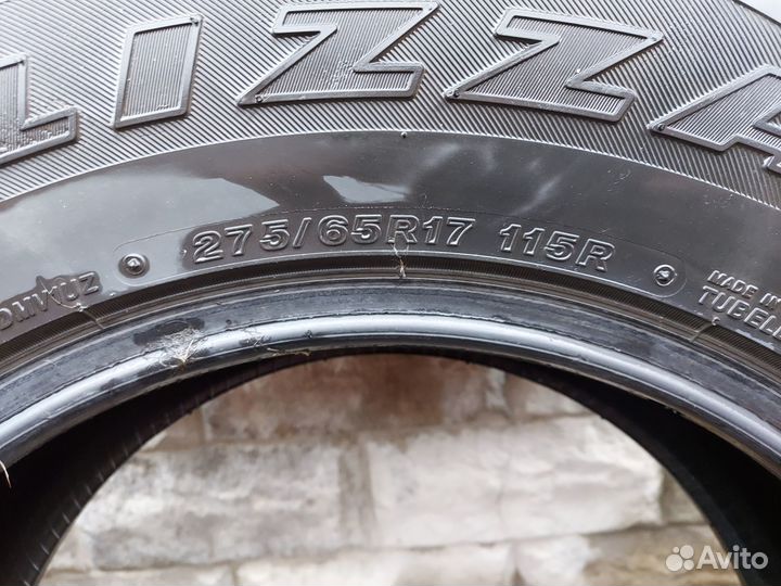 Bridgestone Blizzak DM-V1 275/65 R17