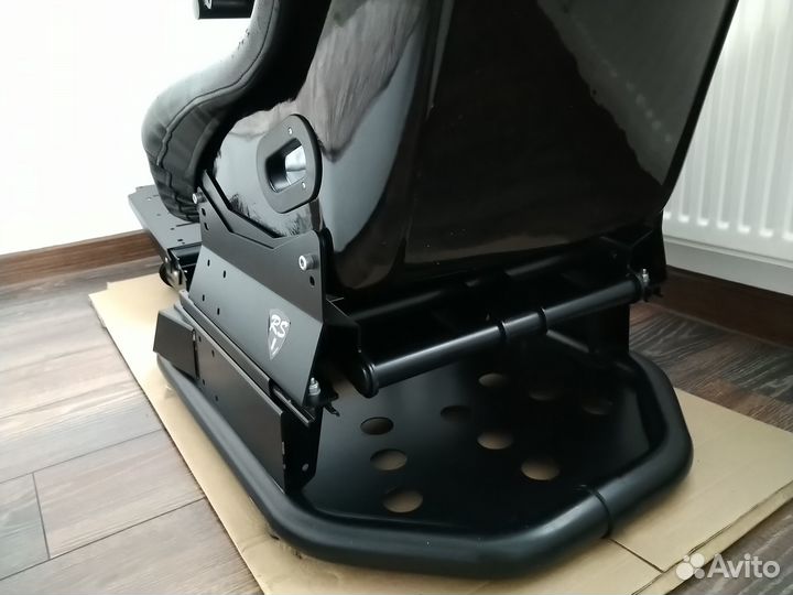 Игровое кресло кокпит Rseat RS1+крепеж кпп+салазки