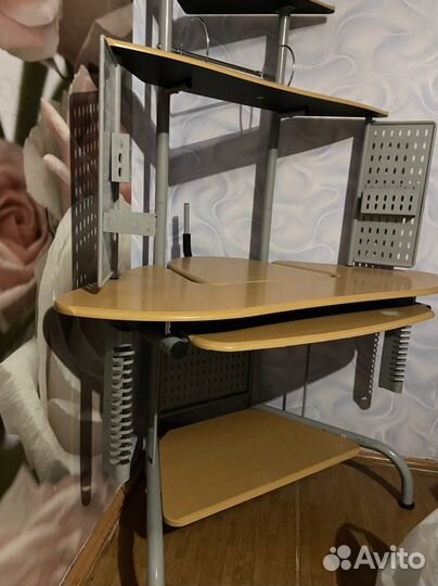 Компьютерный стол б у