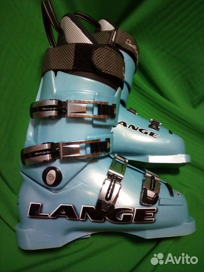 Горнолыжные ботинки