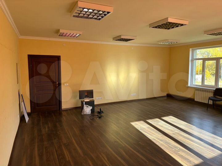 Офисное помещение 42 м²