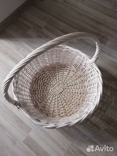 Корзина плетеная