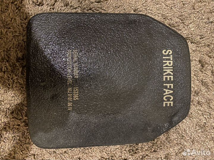 Бронепластина