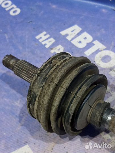 Левый привод Ваз Лада Калина хэтчбек 11183 2007