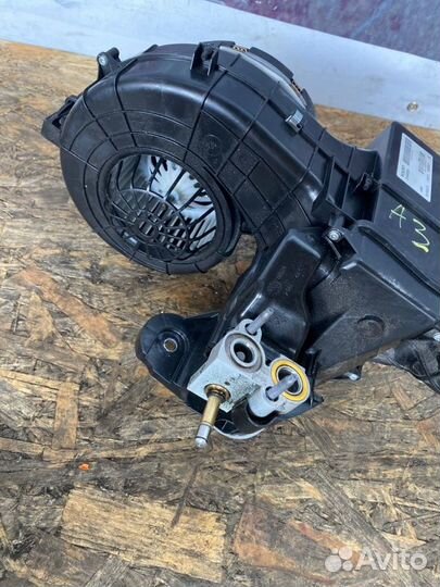 Корпус отопителя Volvo Xc90 внедорожник 2.0D