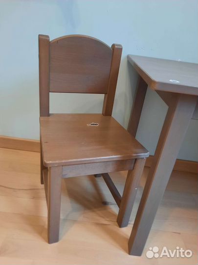 Детский стол и стул IKEA сундвик