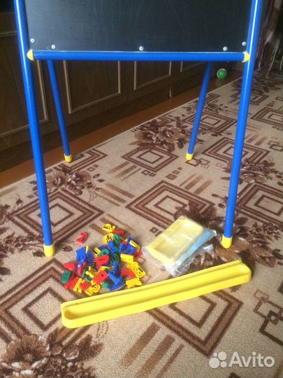 Детская магнитная доска двухсторонняя