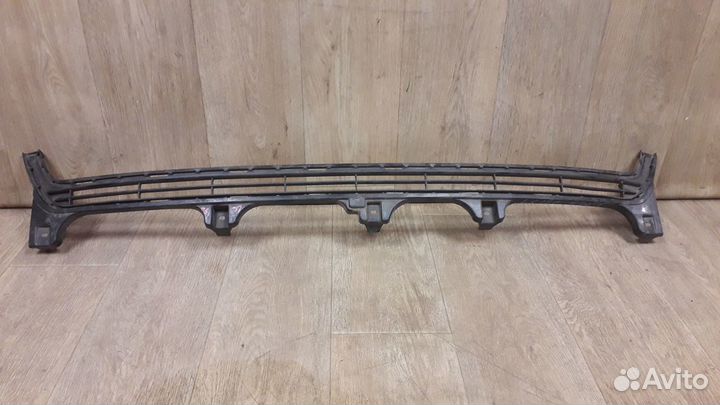 Решетка переднего бампера Toyota Prado 150 2014