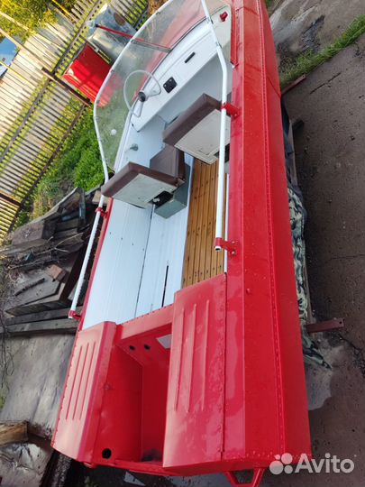 Моторная лодка Обь 3