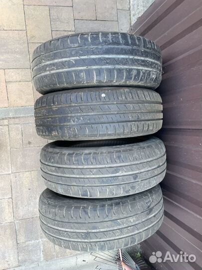 Dunlop SP Touring R1 185/60 R15 84T