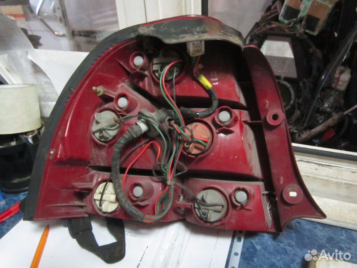 Фонарь правый Kia Shuma 2