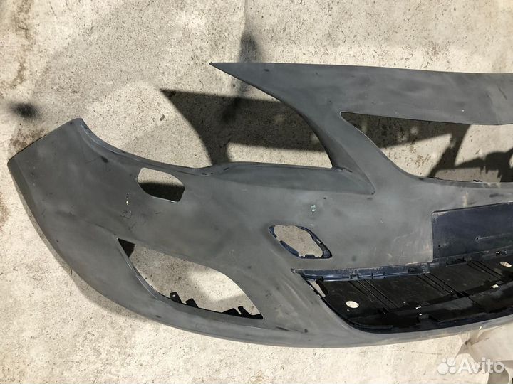 Бампер передний на Opel Astra J оригинал