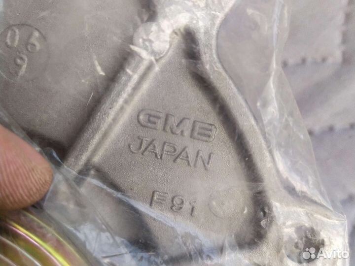 Водяная помпа fORD mondeo GMB gwmz-54A