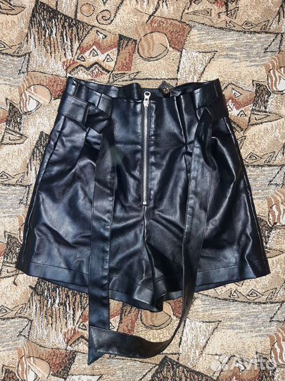 Шорты из экокожи