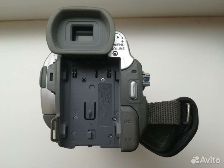 Видеокамера JVC