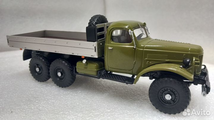 1:43 ЗИЛ-157