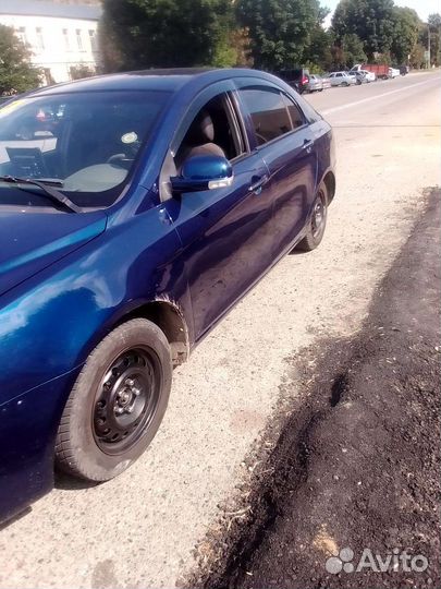 Geely Emgrand EC7 1.5 МТ, 2012, 530 000 км