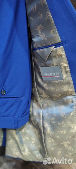 Продается костюм