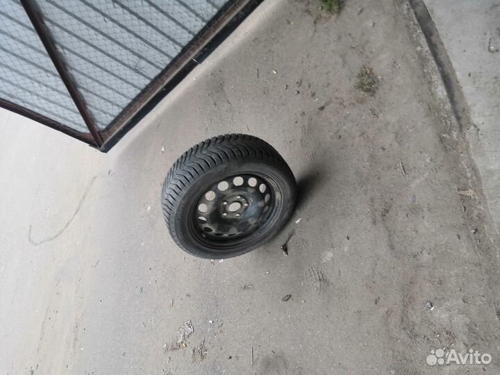Колеса в сборе (зима) kumho R16 VAG+ диски+колпаки