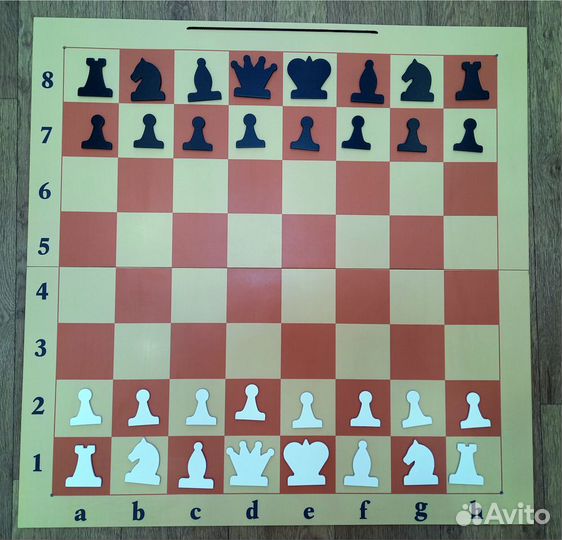 Демонстрационная шахматная доска 82 см
