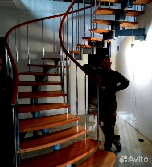 Лестница винтовая с монтажем